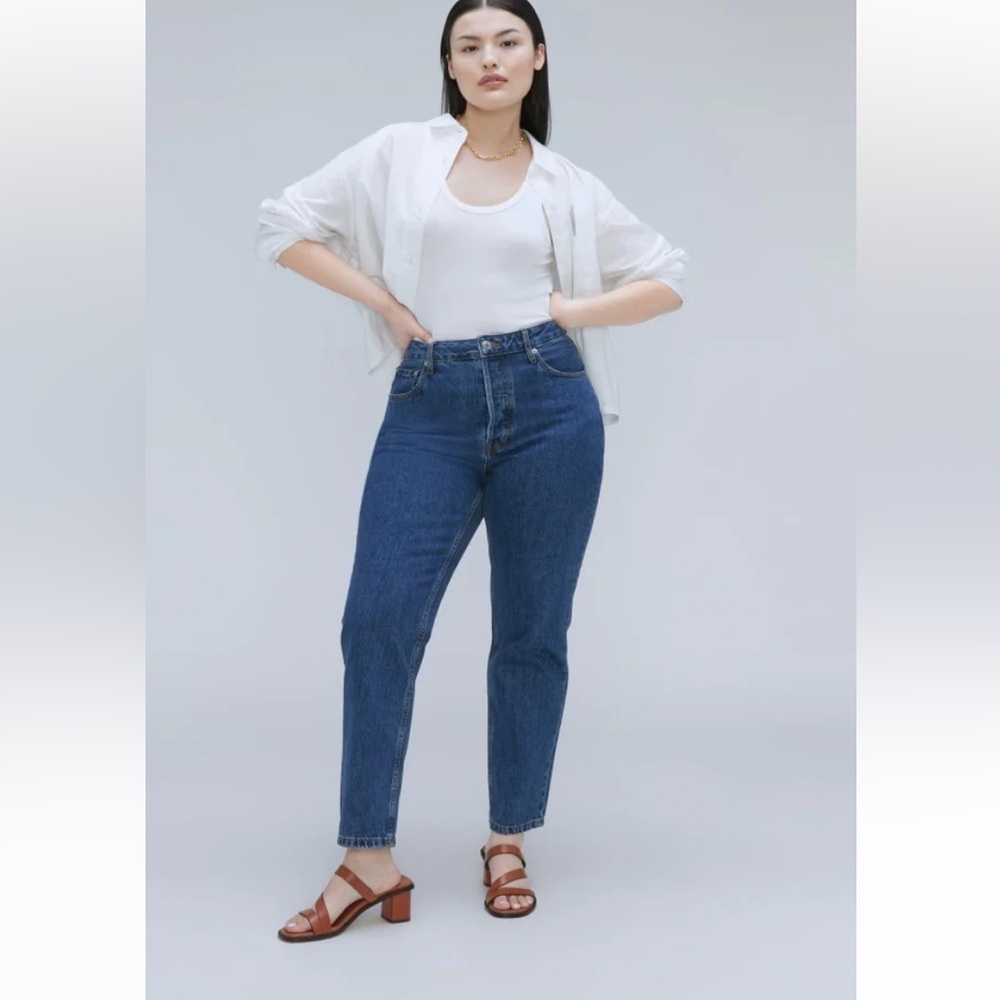 EVERLANE Curvy 90s Cheeky Straight Jeans